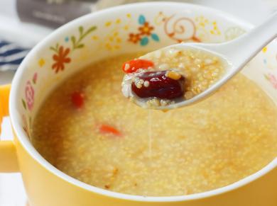 早餐为何不能喝粥？医生：不止是粥，这3类食物，请嘴下留情

在中国的饮食文化中，