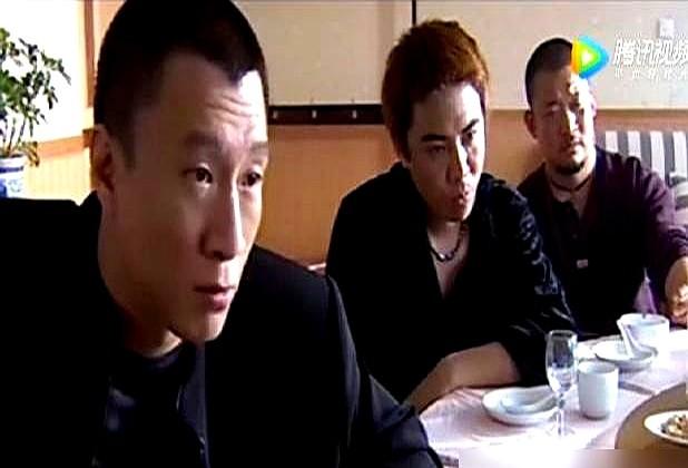 刘华强连吴天都不放在眼里，为什么偏偏对胡大海得哄着来？

因为刘华强是算账的，胡