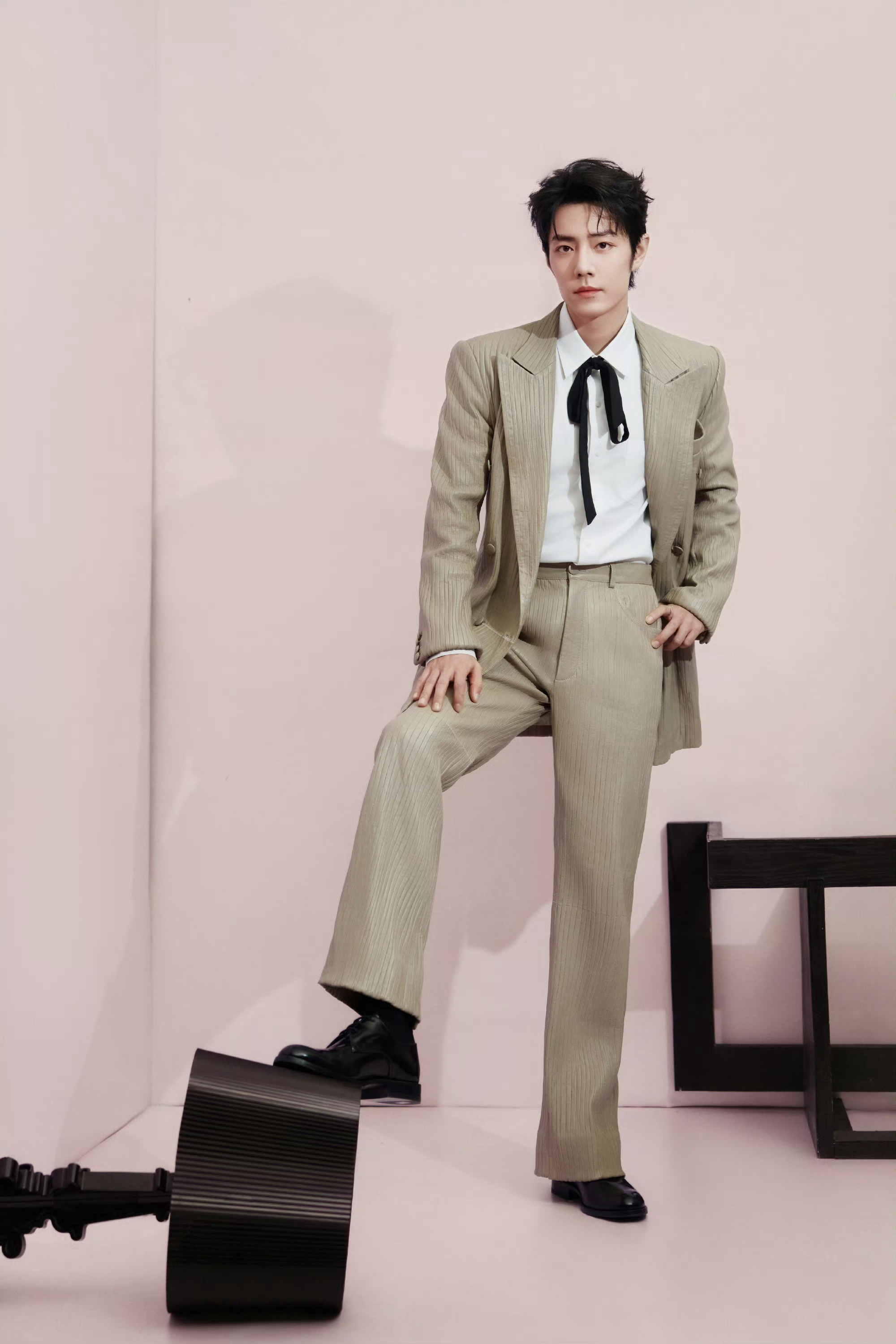 肖战 ｜ 2026 电视剧品质盛典Boucheron 珠宝 Amiri 2026