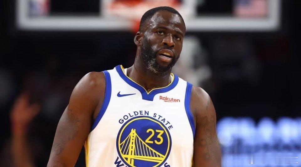 NBA常规赛，勇士客场以133:112大胜灰熊，四节压制带走一场酣畅淋漓的胜利。