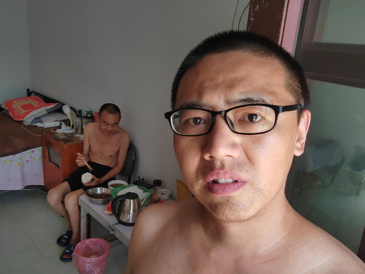 我为何会离开我爸？看了一些粉丝的评论，我想针对性的解释一下，这样的话大家就能了解