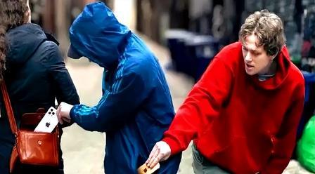 中国人在欧洲频频遭偷抢！老外神调侃：中国人是没见过天敌的渡渡鸟。

最近海外社交