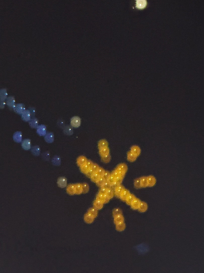 周深  啊啊啊啊深深真的是小福星，米米们的种太阳也很赞，演唱会两天的晴天结束了，