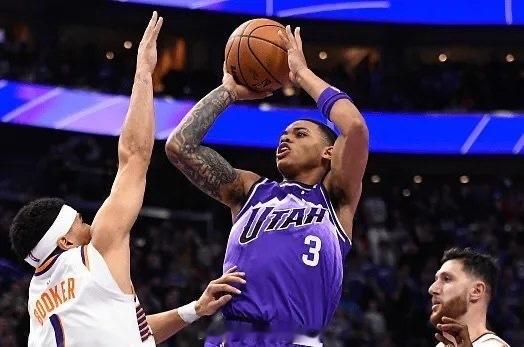 NBA季中锦标赛太阳客场对阵爵士的比赛已经结束。全场战罢，太阳以131-128战