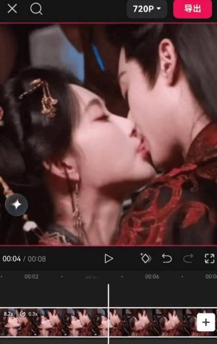 慢放图来了 到底是谁的👅嘴唇能折成一个长条物直连对方的口腔？ 