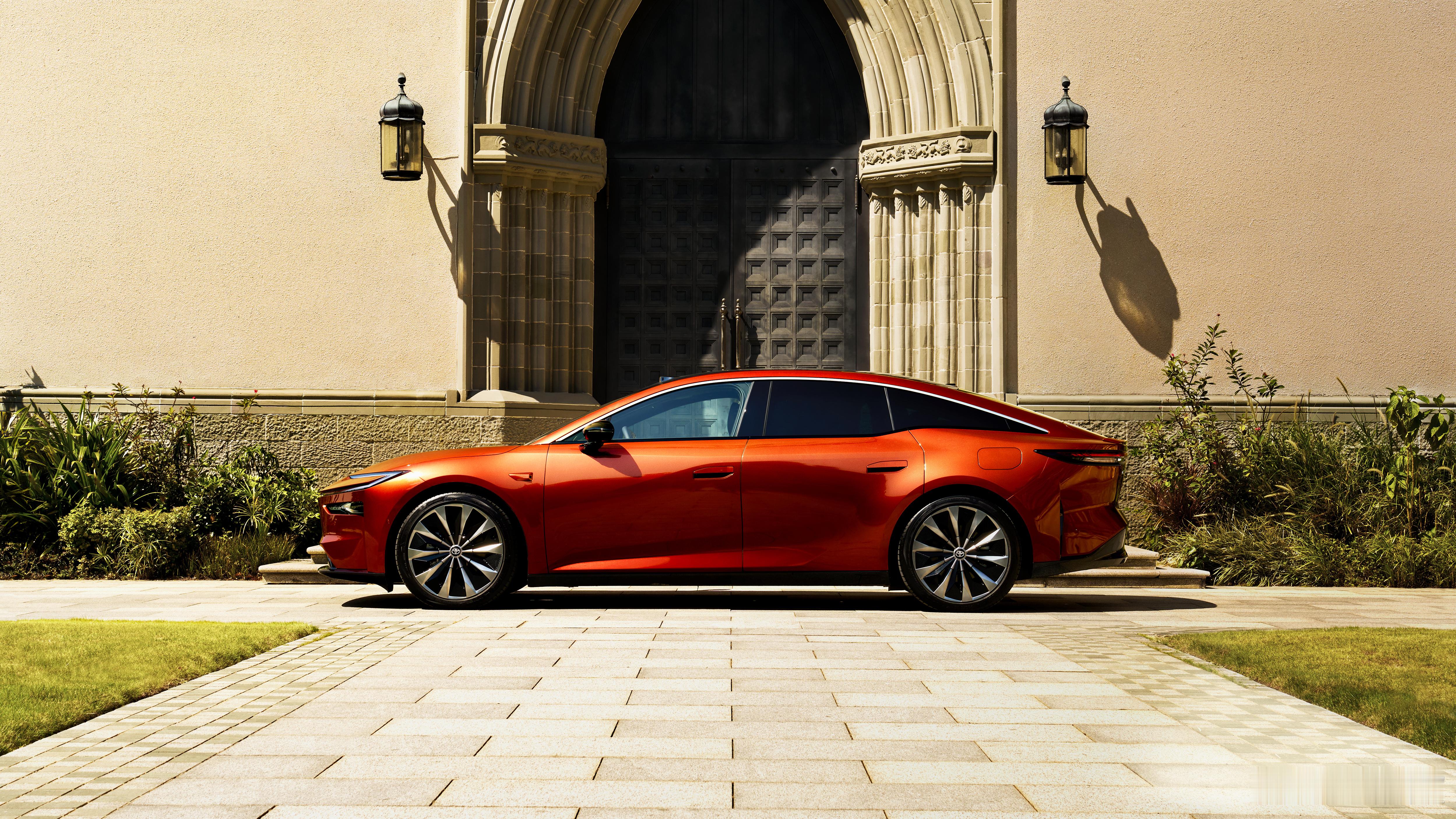 看了一组铂智7的用户画像，让我没想到的是：对比最多的车型，居然是Model 3我