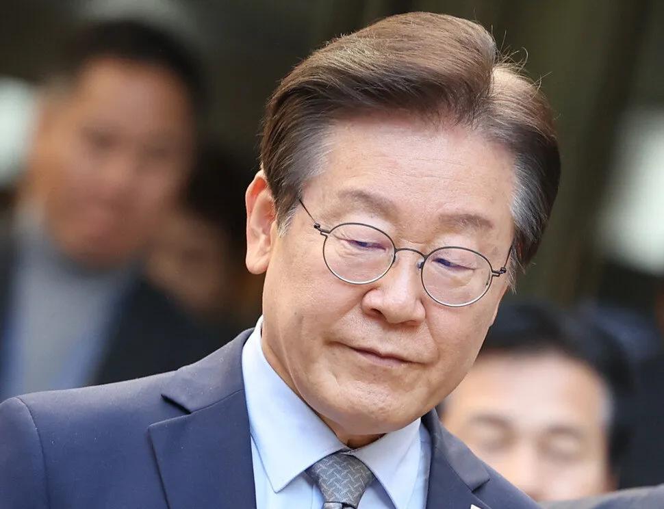 尹锡悦是犯了历史与现实的大忌讳

尹锡悦内阁集体辞职！韩国反对派发起弹劾。

宣