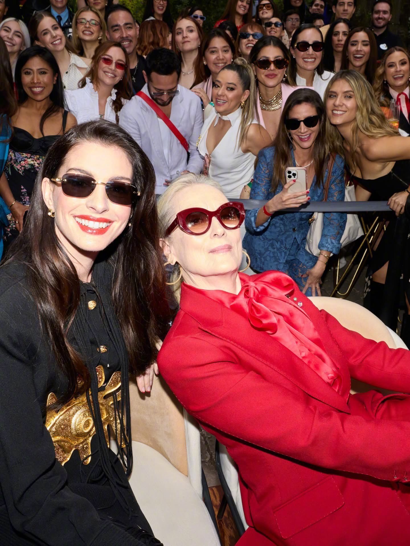 梅姨  安妮海瑟薇。刘亦菲 W 五月。 宝格丽 