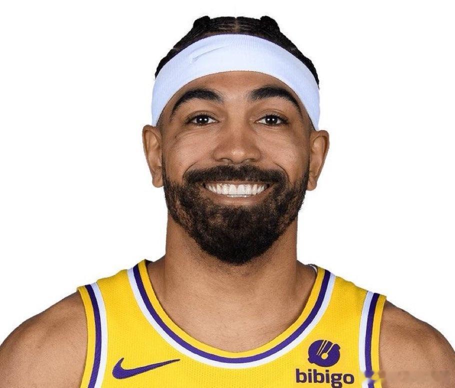 文森特今晚数据：0 分投篮 7 中 0三分球 5 中 04 次犯规上场 15 分