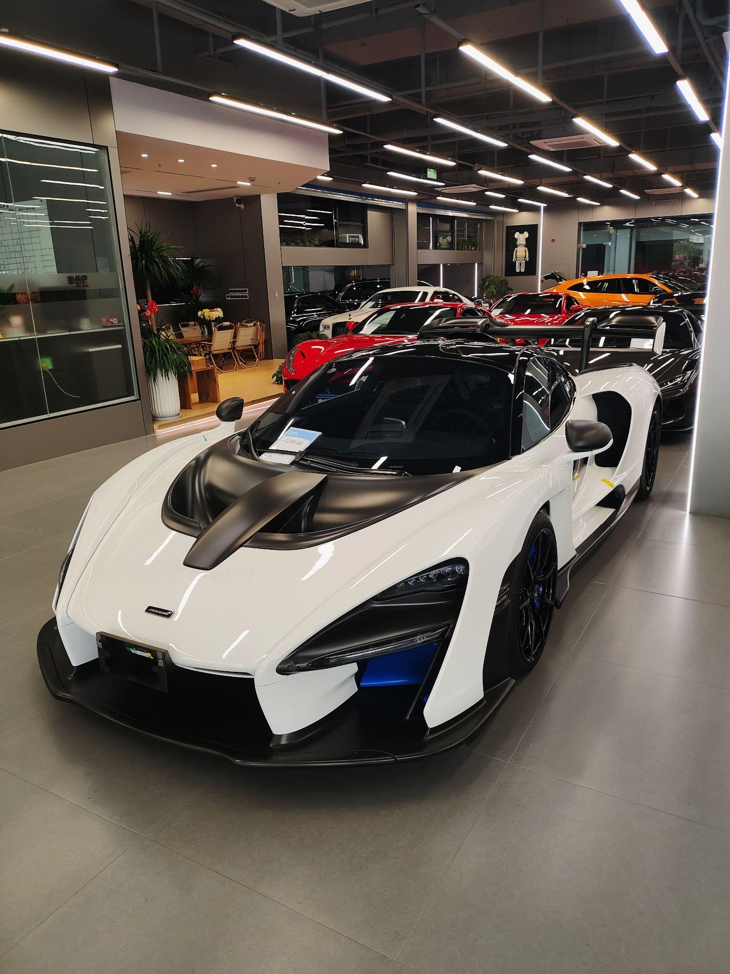 以神之名 冠车之姓