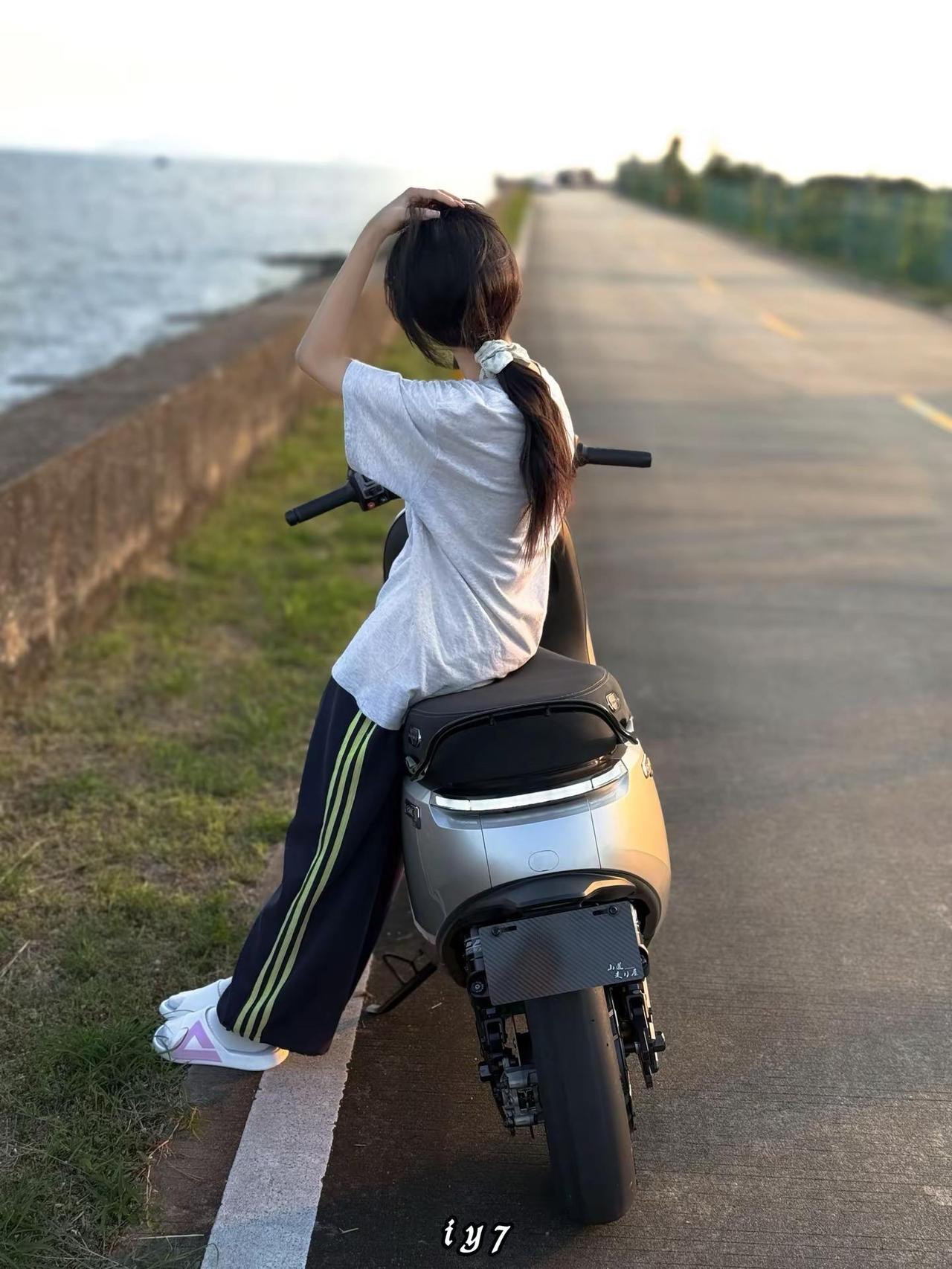 你总是盘旋在我脑海里面 九号电动 e80cmk2