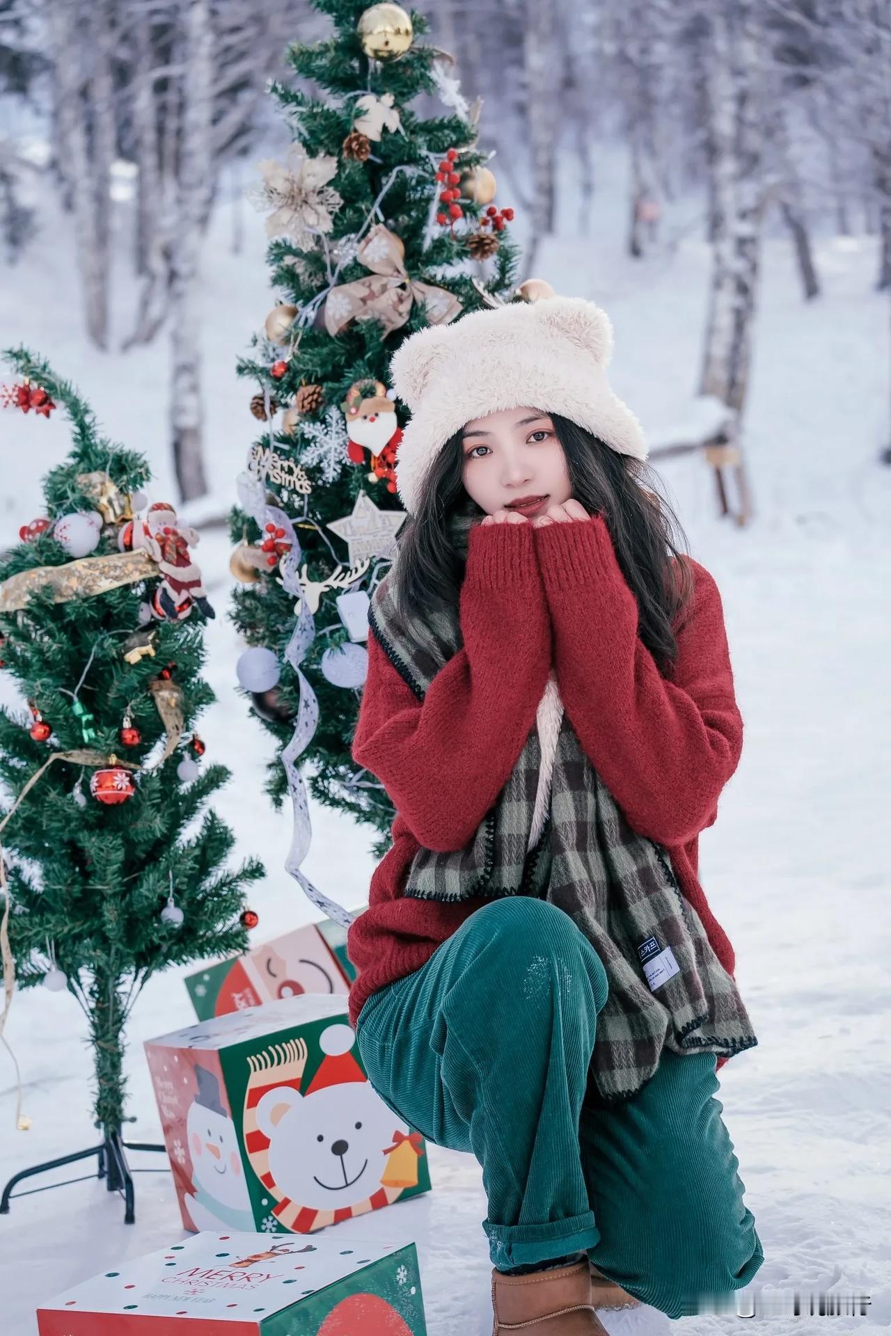 禾木圣诞主题旅拍上线
叮当叮咚🔔圣诞来啦🎄
提前被圣诞的浪漫包裹住🌲三哥说