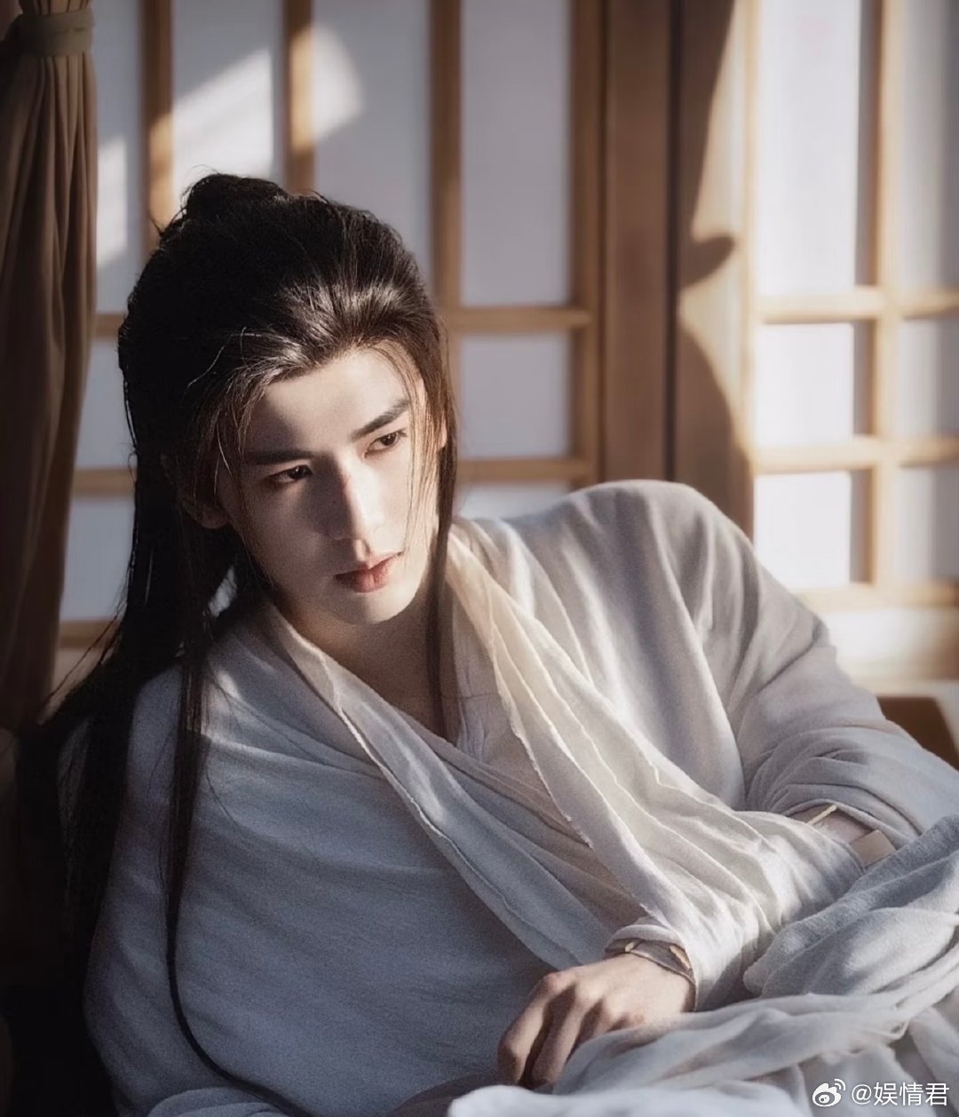 言正变回谢征以后言正变回谢征不管是言正还是谢征！！都好帅 