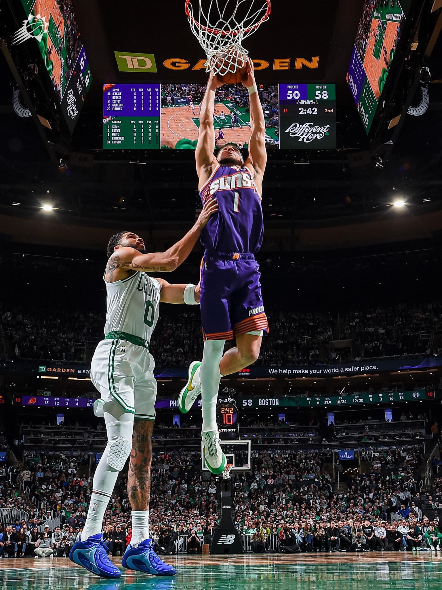 布克已经砍下27分2篮板4助攻‼️菲尼克斯太阳 ｜旭日东升 ｜太阳vs凯尔特人