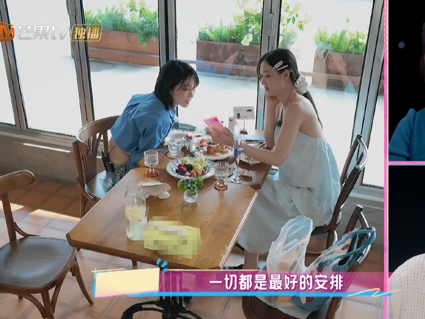 管乐一直逼父母给自己找相亲 还是管乐妈妈人间清醒，发视频安慰女儿，先做好自己比啥