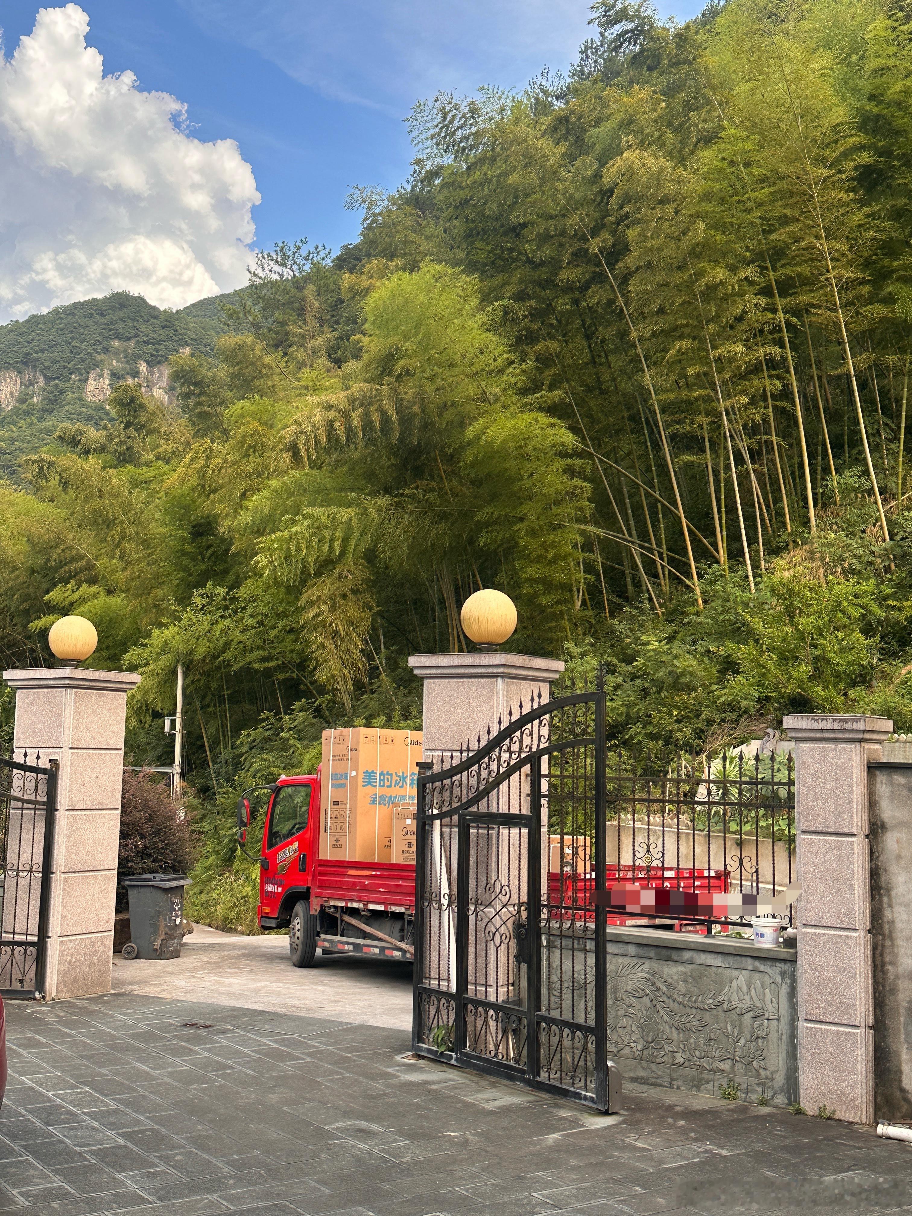 2部门发布高温健康风险预警太热了，太热了温度仅次于新疆吐鲁番吧跑到乡下去避暑，小