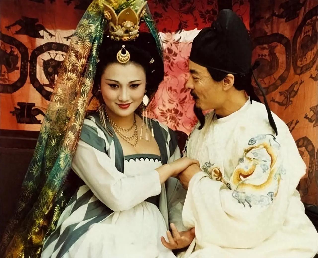 唐景龙四年，唐睿宗李旦时隔20年，再次坐上了皇帝的宝座。
此时摆在他的面前非常棘