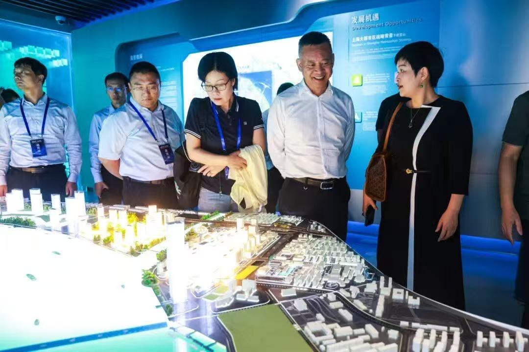全国五省市九区县来沪，“重走行知路”主题活动在宝山举行