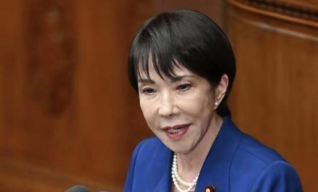 当不成首相了？高市被送进医院，日本27人身亡，俄向日本发去通牒日本首相高市早苗因