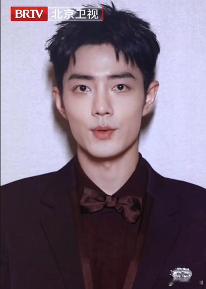 #肖战好周正的帅##肖战世首帅具象化# ​​​肖战的帅气令人难以忘怀，周正又迷人