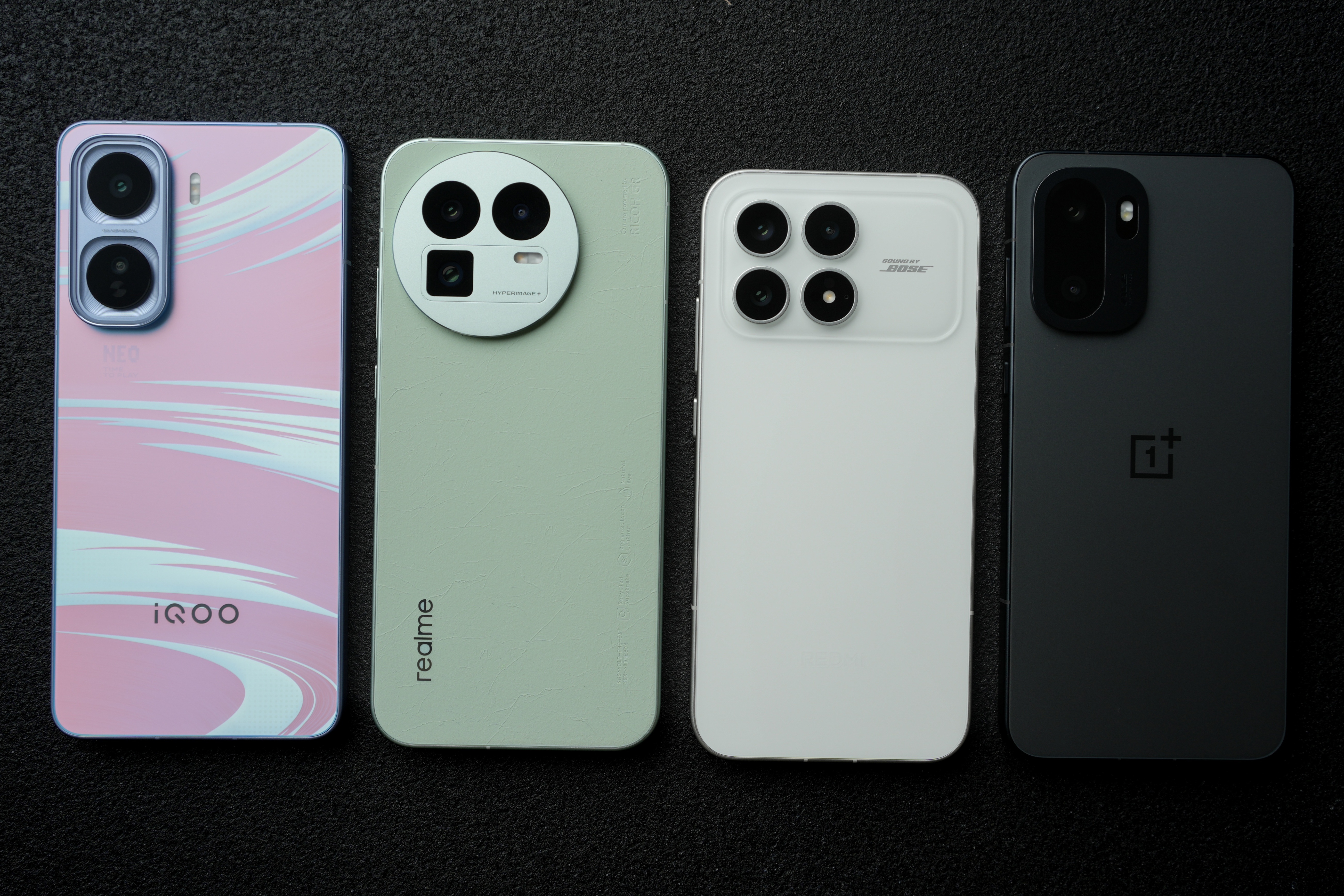 子系骁龙8E中杯都登场了，哪个更有吸引力？iQOO Neo11、真我GT8、RE