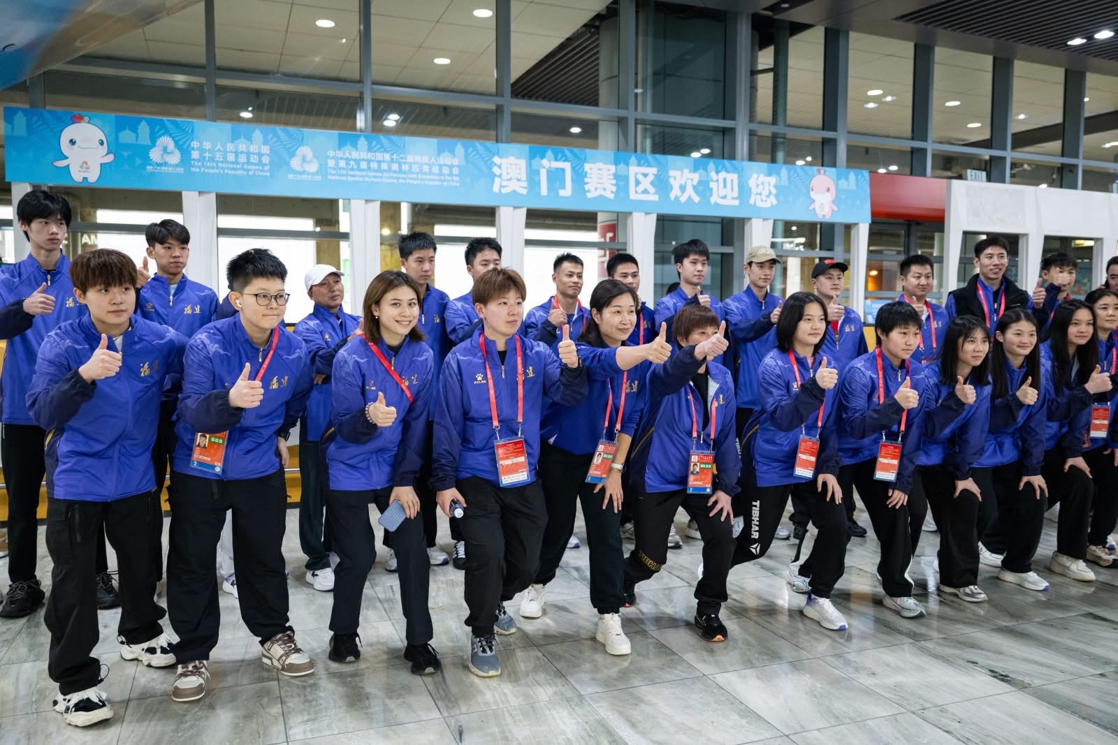 海南队[笑cry][笑cry] ​​​