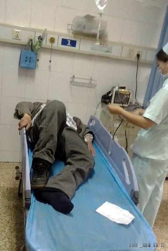 五旬男子按摩店身亡 老板娘被带走 江西九江修水一家按摩店出大事了！12月11日晚