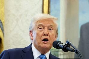 极限施压？特朗普访华前4大制裁，藏着美国内部分裂的真相

惊天反转！特朗普5月中