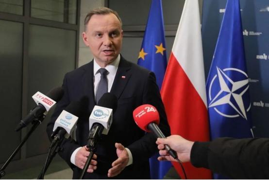 上下五千年，波兰没有侵占中国一寸领土，波兰没有一兵一卒踏足华夏大地，八国联军里没