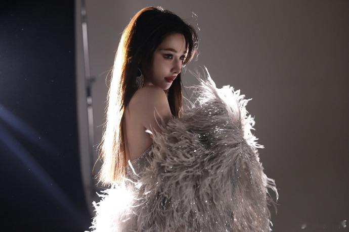 彭小苒神图有了彭小苒极具攻击性的美貌 彭小苒极具攻击性的美貌！！！神图有了啊啊啊