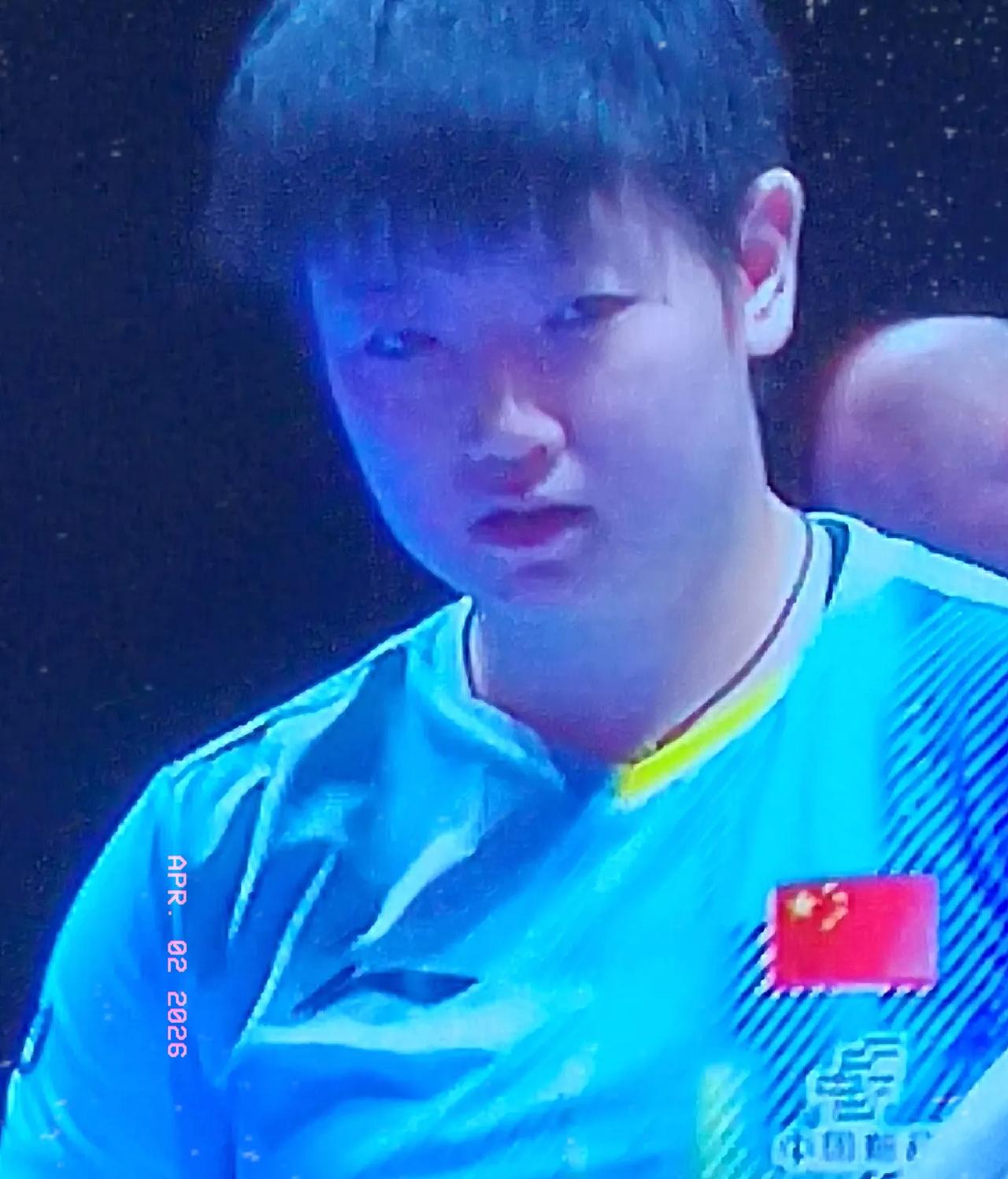 孙颖莎单局大逆转，
蒯曼救2赛点惜败。
第六局，蒯曼开局神勇，7-2领先。
孙颖