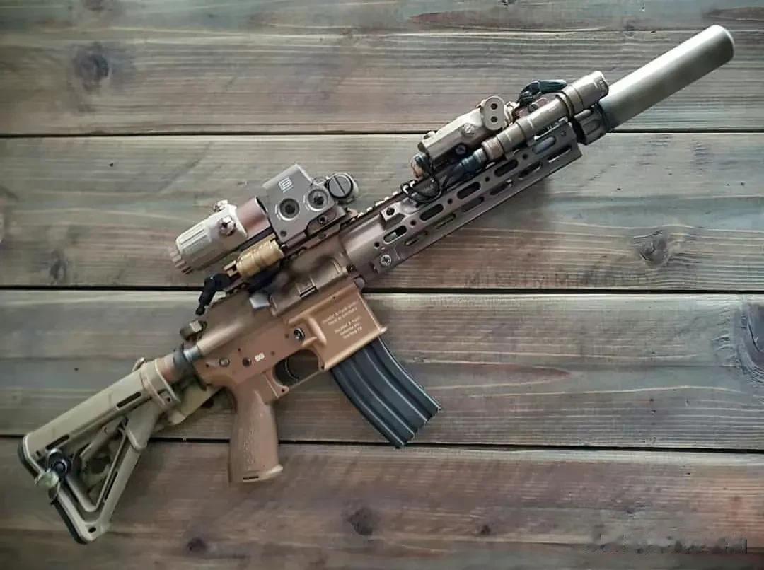  HK416步枪 性能优异 被多国特种部队喜爱 和采购 其中美国特种部队司令部，