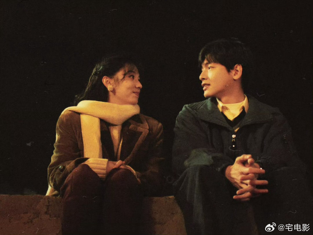 翟潇闻说周诚是夏晓兰的翟潇闻不拿角色媚粉坚定说周诚是夏晓兰的，忠于角色不搞暧昧，