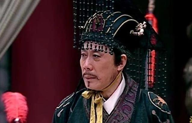 一日，汉景帝向窦太后请安。窦太后厉声俱下：“逼死你儿子的致都，怎么还在当太守？”