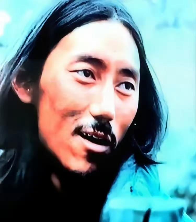 谁能想到，32年前那声枪响后，竟换来了可可西里30万生命的回归！
 
零下40度