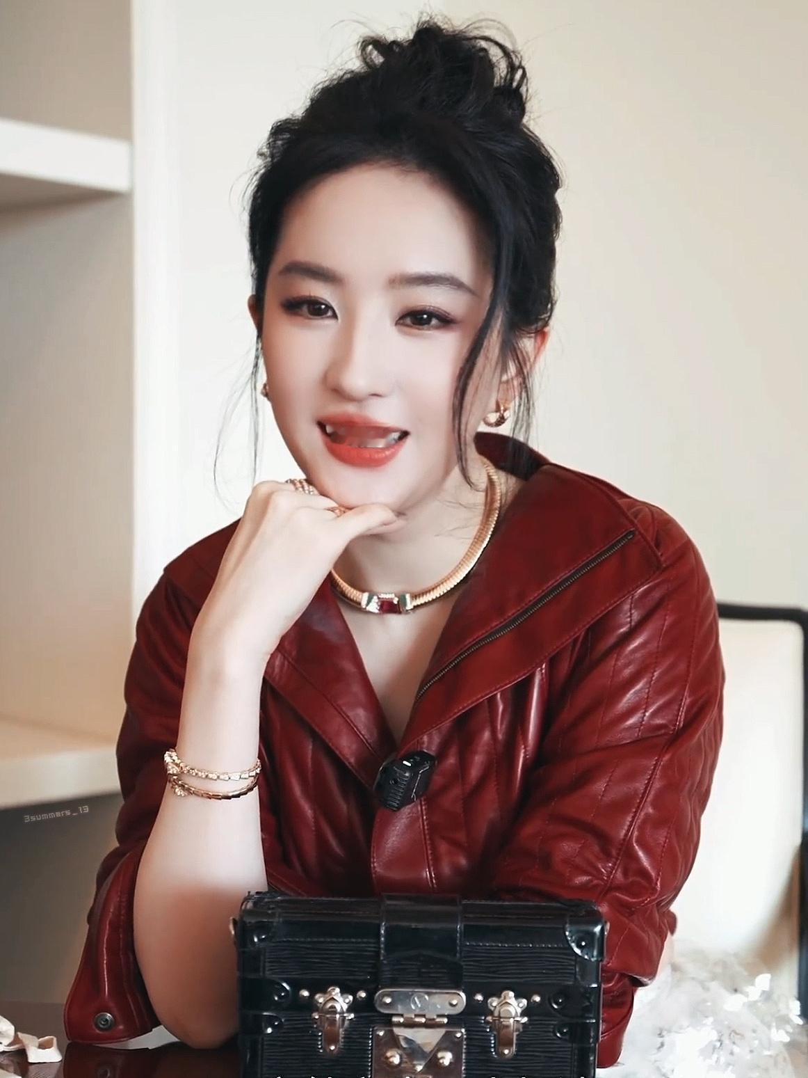 晚安，么么啾[么么哒][么么哒] ​​​