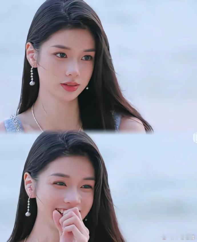 《恋综》截图，这两个大美女真是冲击我了，我比较好奇男嘉宾长什么样 ，我见不得一群