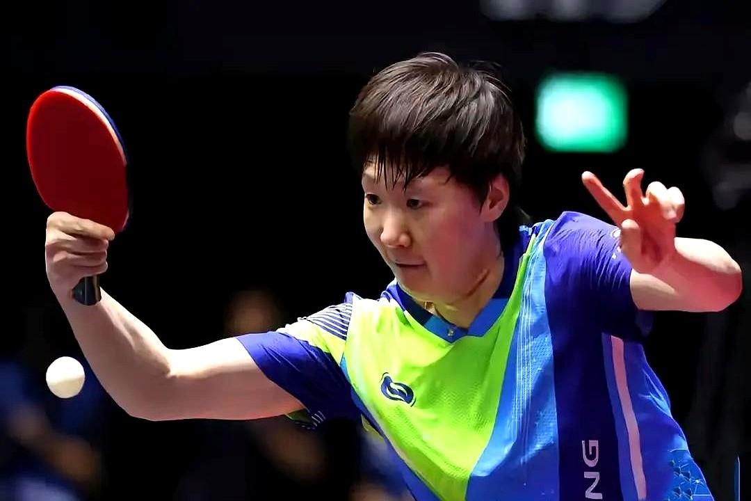 王曼昱最近被调侃啥？有人说她打球像装了马达，对手根本反应不过来！

但吐槽归吐槽