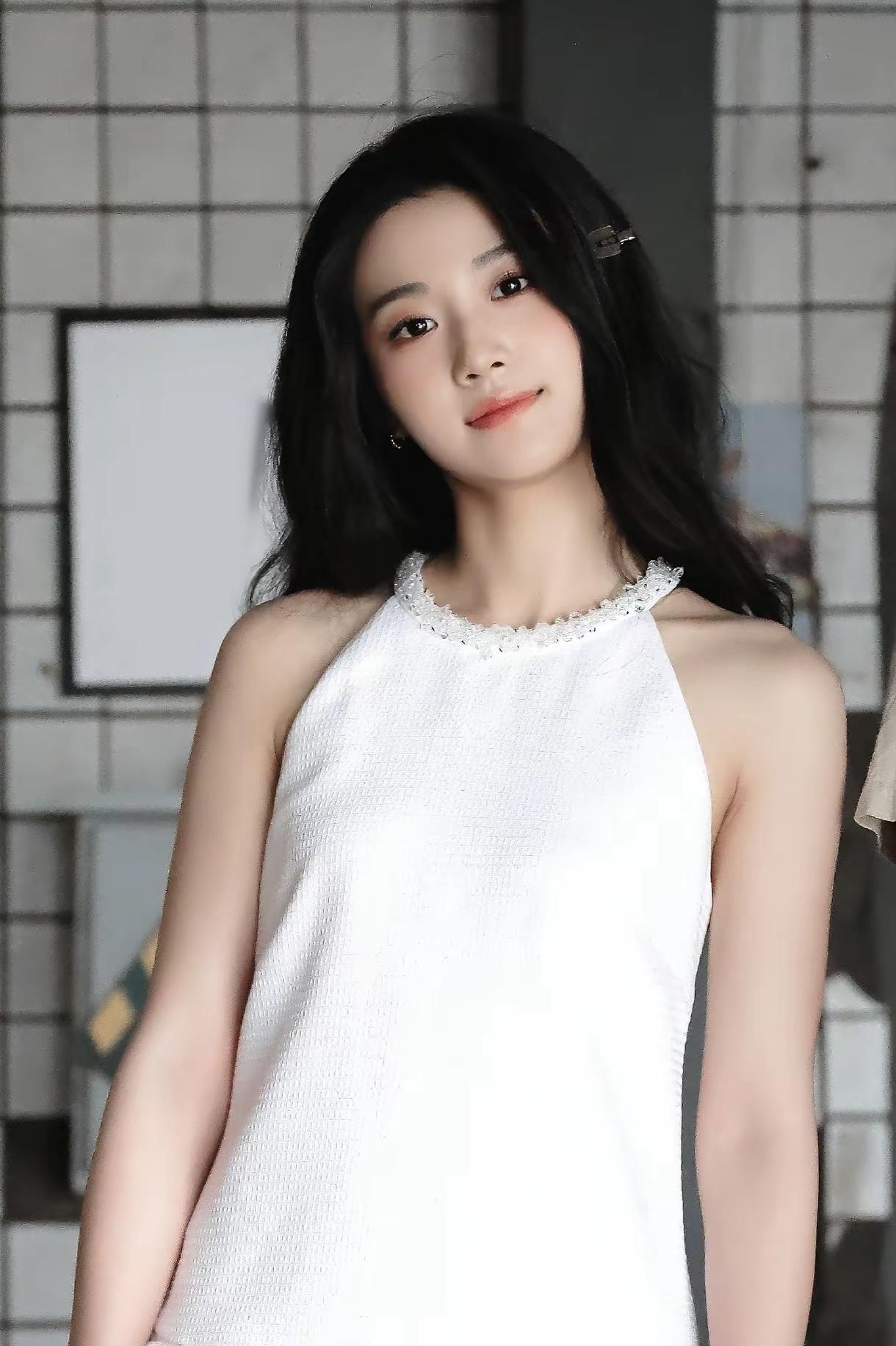 你心中的美女啥模样漂亮又可爱的样子，在心目中漂亮、可爱、温柔、文雅的女孩，才是美