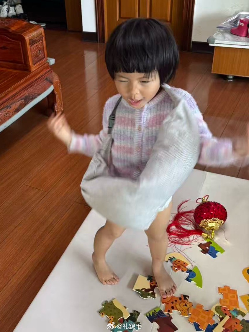 姑嘎嘎的无滤镜也太厚了吧带娃随手拍