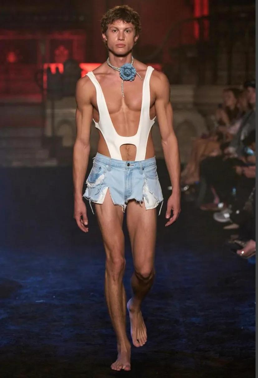 身材好好，虽然脸一般般！