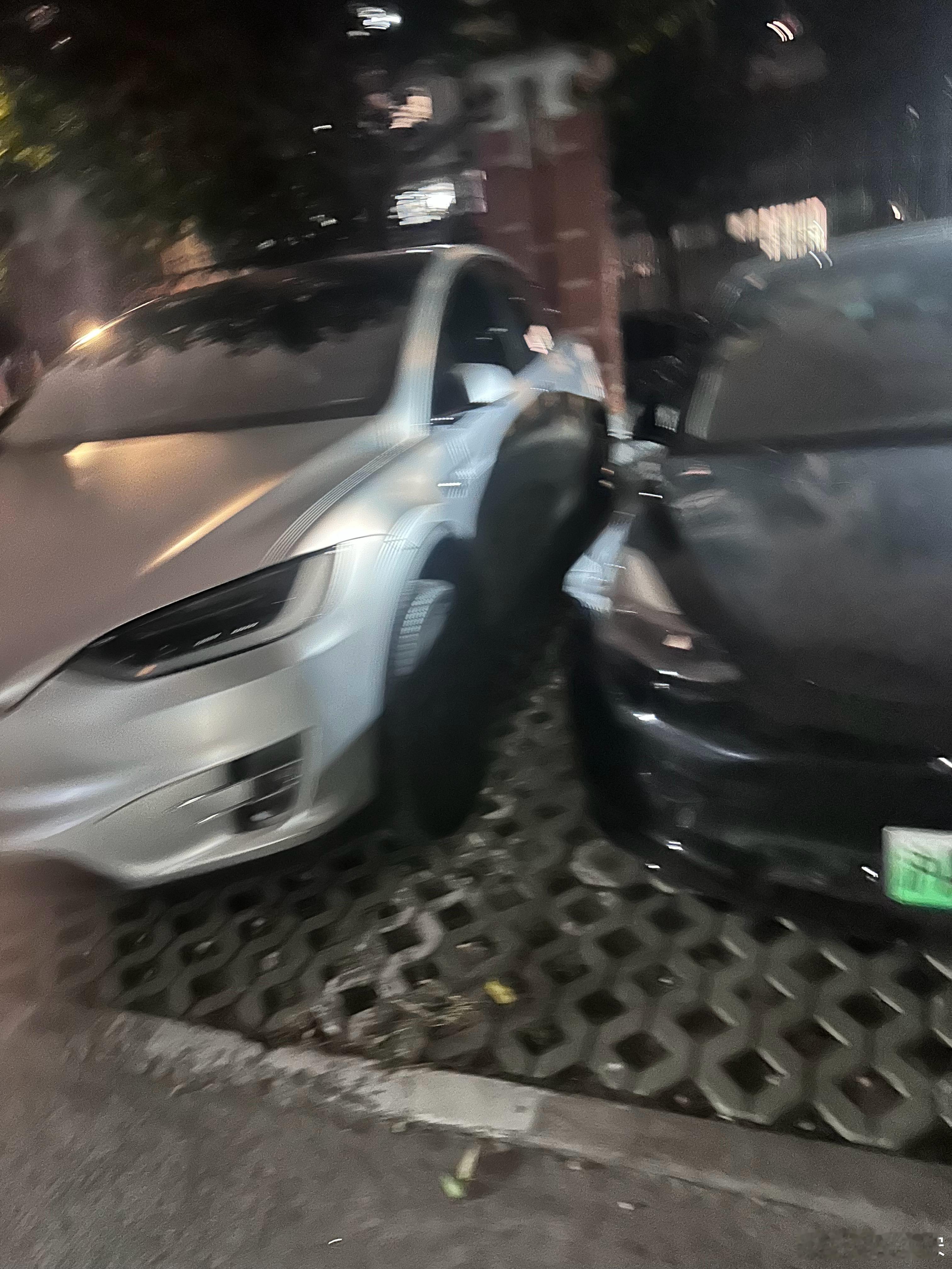这停车颇有王霸之势生活手记 ​​​