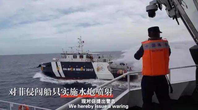 菲方频频“碰瓷"黄岩岛！别只看水炮驱离，中国的“真正杀招”根本不在对峙瞬间

近