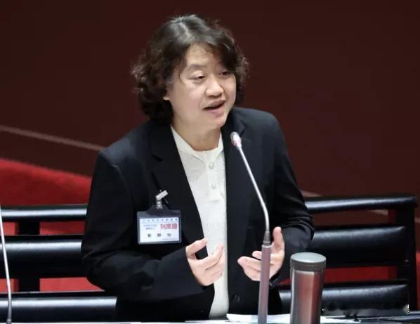 赖清德今天遭遇重大打击，经赖清德亲自提名的7名所谓“大法官”人选，全部遭到否决，