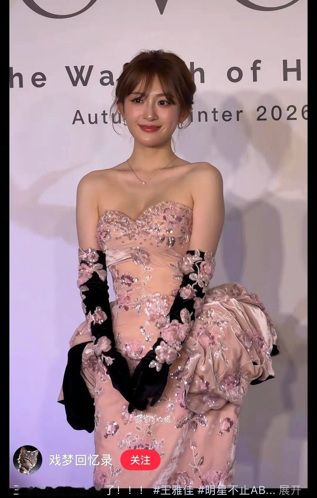 🥩很有眼光了，这个女孩真的天生电影脸 