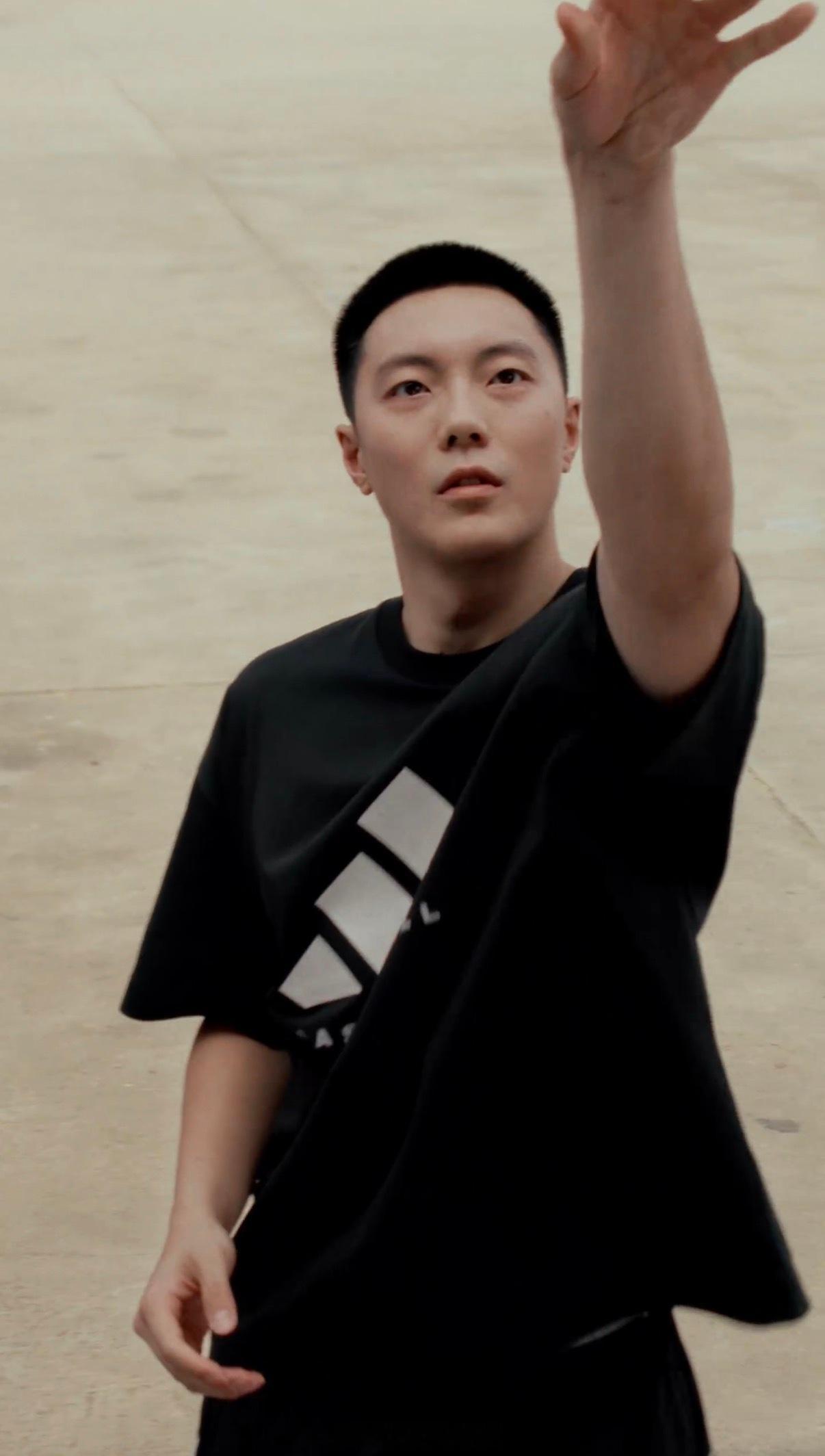 胡明轩[超话]胡明轩十五运会  【阿迪物流】·胡明轩专送加油桶🛢️全运会广东男