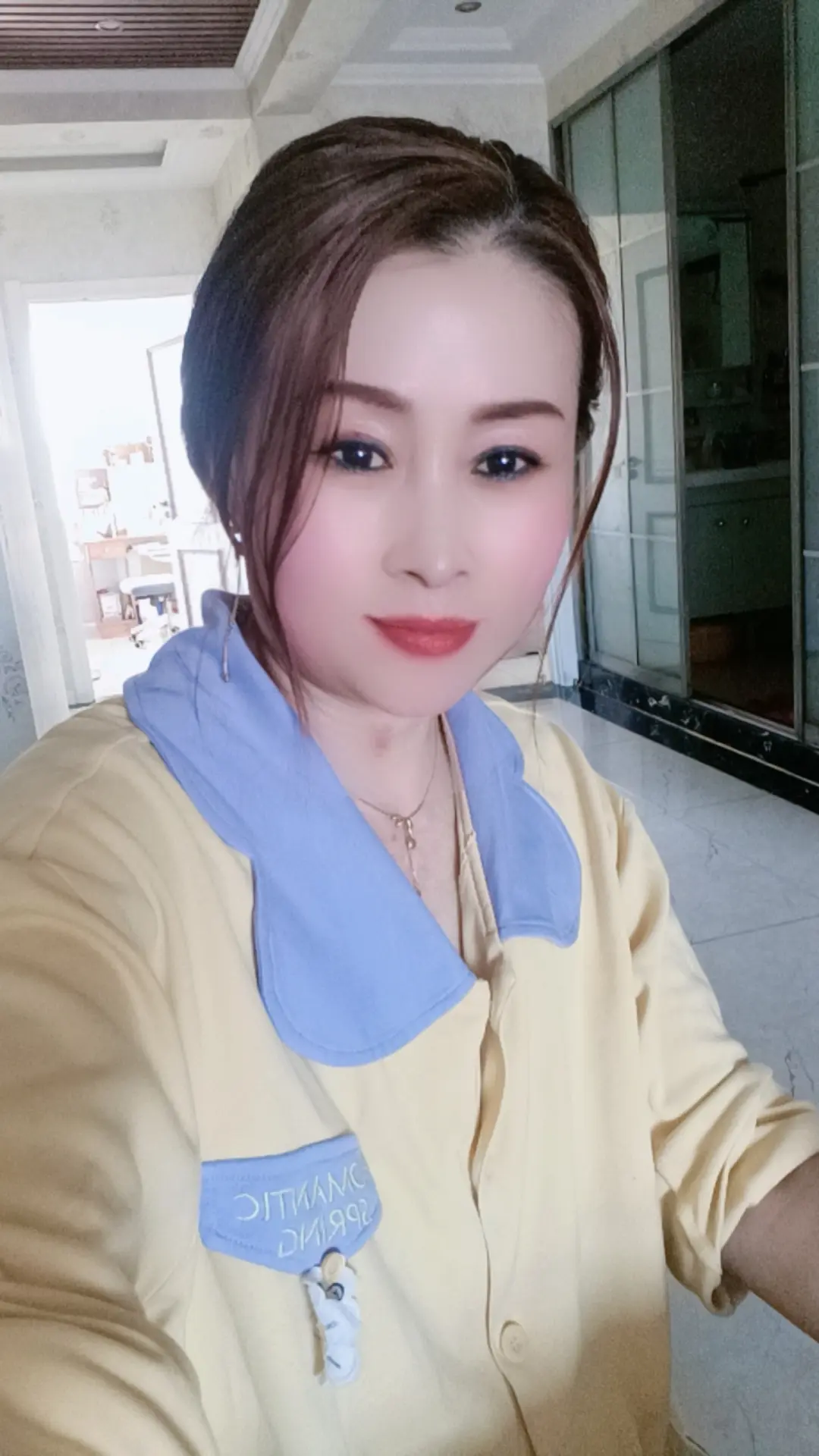 傻女人来了😂
