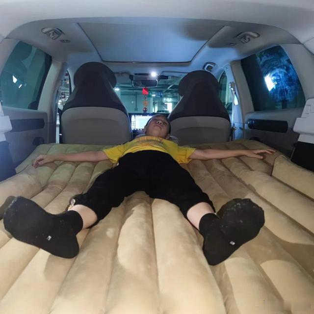 这个比较有趣，对于新能源汽车而言，是否不存在二氧化碳中毒这种悲催事儿…… 