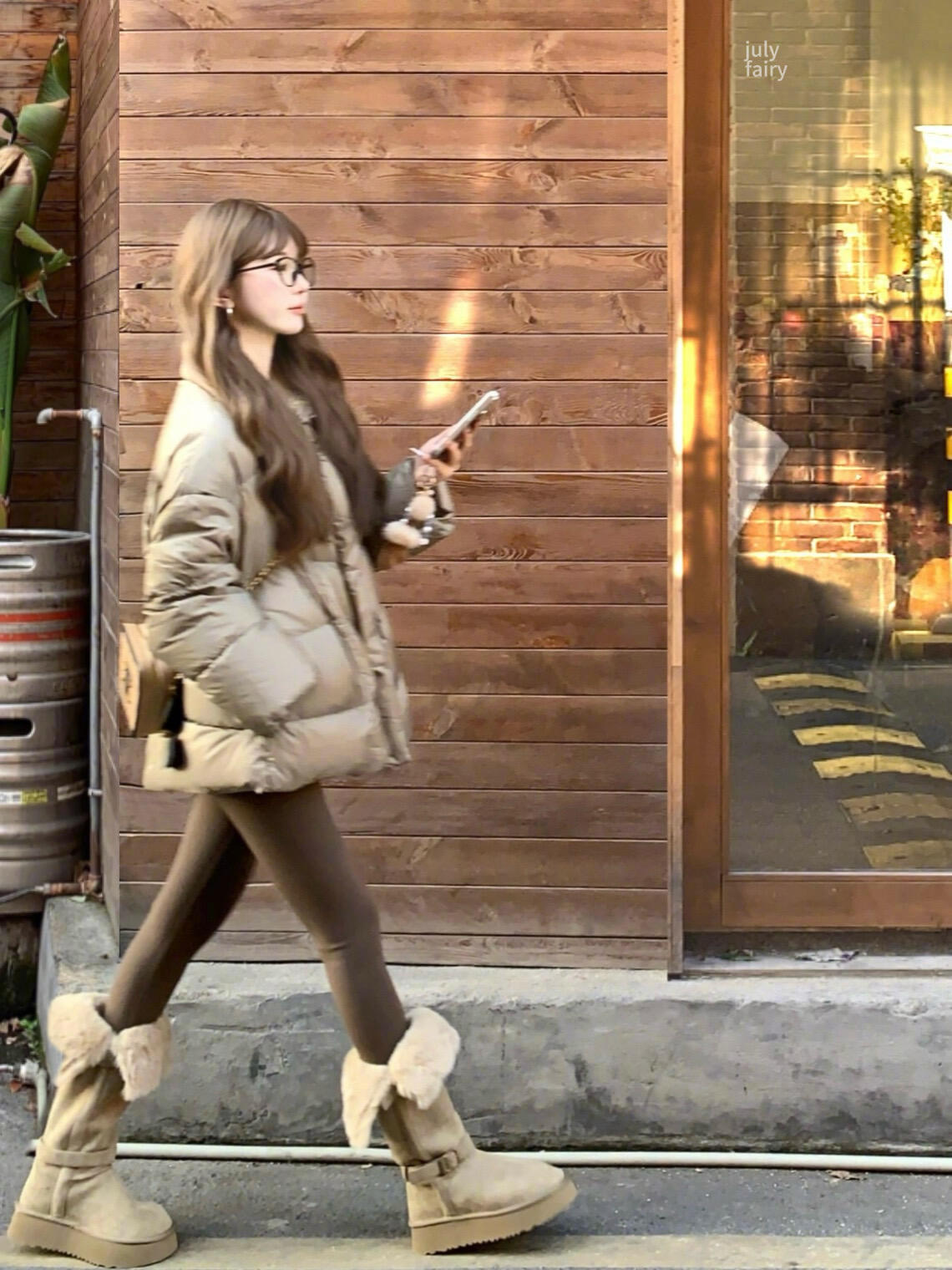 天猫双11万元券包冲刺速用 室友突然掀我被窝：“快看购物车！你喜欢的那款羽绒服叠