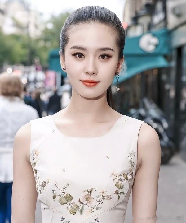 女明星的贴头皮发型：张柏芝、赵丽颖、杨颖、刘诗诗、迪丽热巴、刘亦菲、娜扎、关晓彤